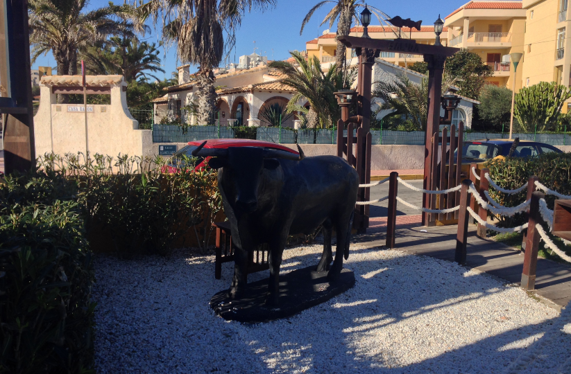 Decoración terraza restaurante Nautilus en Punta Prima